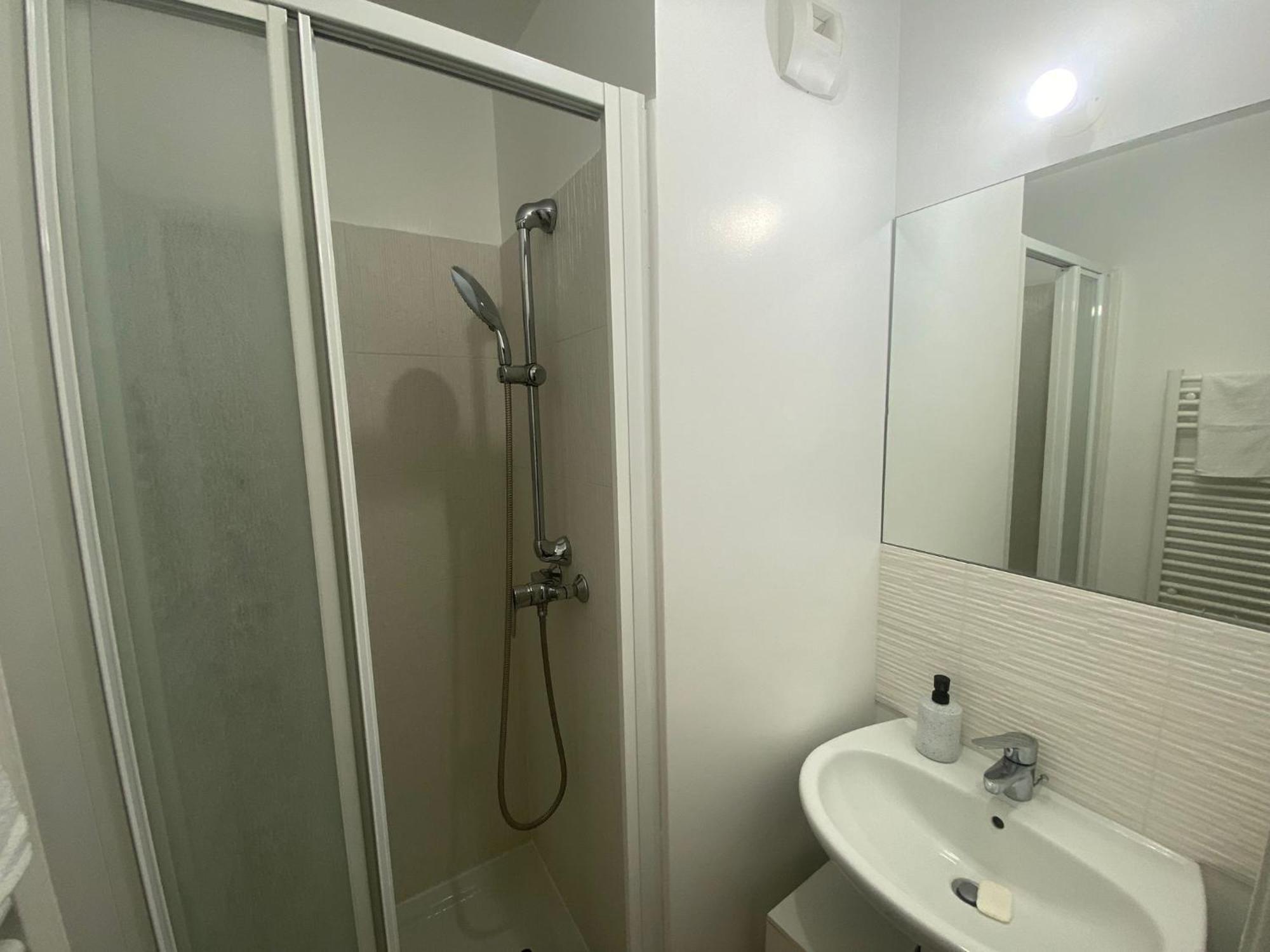 Appartement 80M2, Terrasse Sud, Metro 7 Direction Louvre A 8Minutes, Parking Sous-Sol, Proche Paris-Bercy 이브리쉬르센 외부 사진